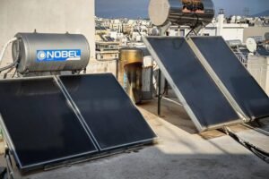 Επιδότηση έως 55% για αντλίες θερμότητας και ηλιακούς θερμοσίφωνες: Ποιοι δικαιούνται και πότε ανοίγει η πλατφόρμα